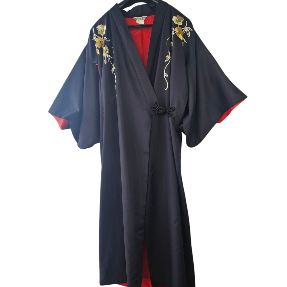 Luxurious Black and Red Robe with Ornate Embroidery